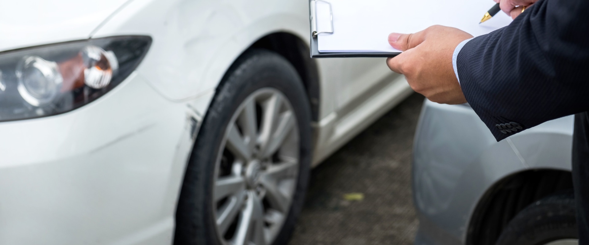 Benefits Of Using A Fleet Fuel And Gas Card For Your Luxury Sedan